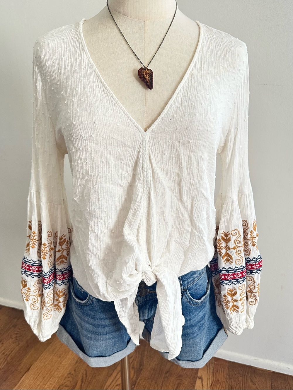 Lovestitch Cream Swiss Dot Tie Front Embroidered Sleeve Boho Blouse Medium